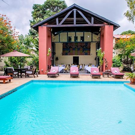 Hibiscus House Gambia Hotel Brufut Kültér fotó