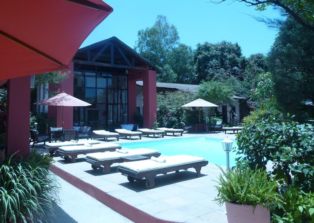 Hibiscus House Gambia Hotel Brufut Kültér fotó
