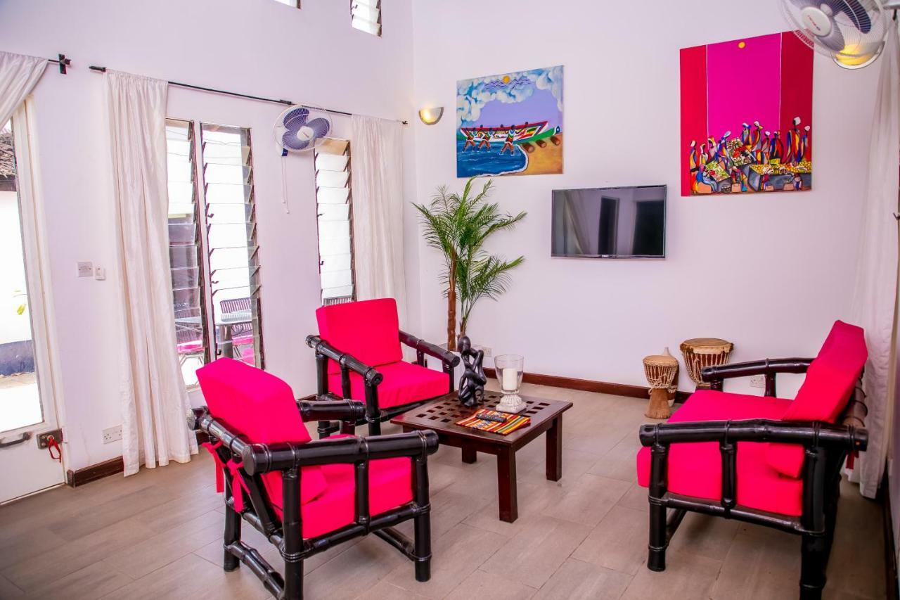 Hibiscus House Gambia Hotel Brufut Kültér fotó