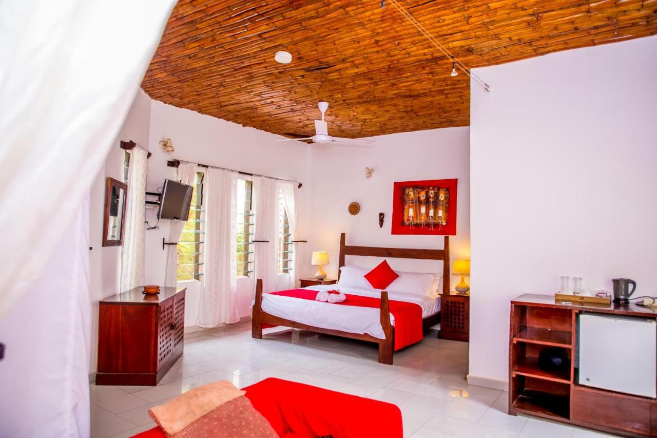 Hibiscus House Gambia Hotel Brufut Kültér fotó